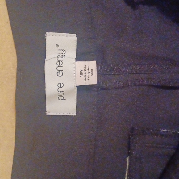 Black slacks - Picture 4 of 5